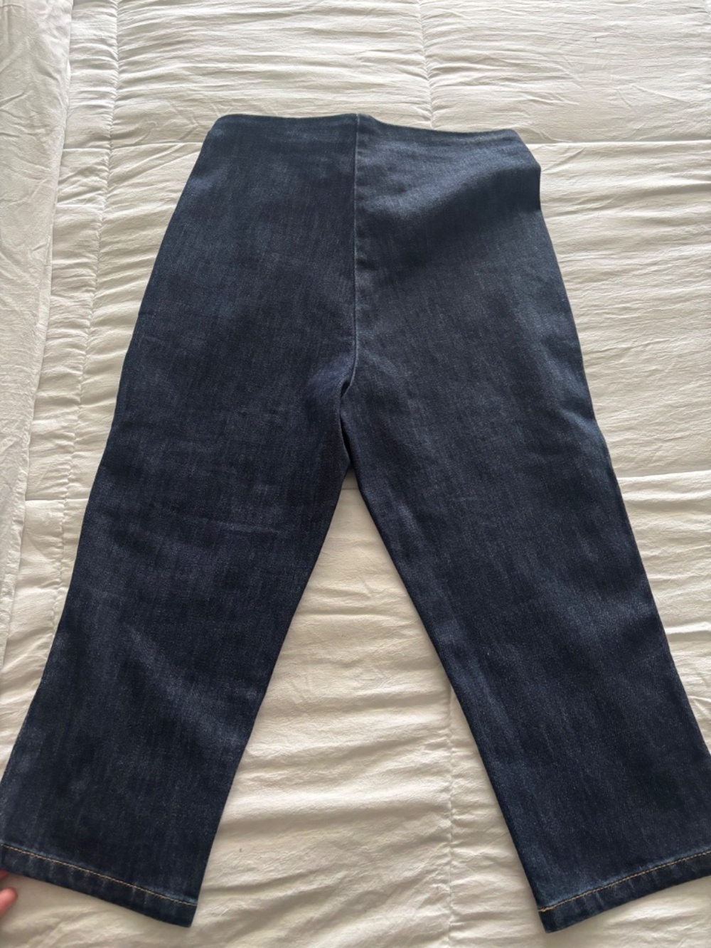 Revolve Jean Capris - Picture 2 of 3